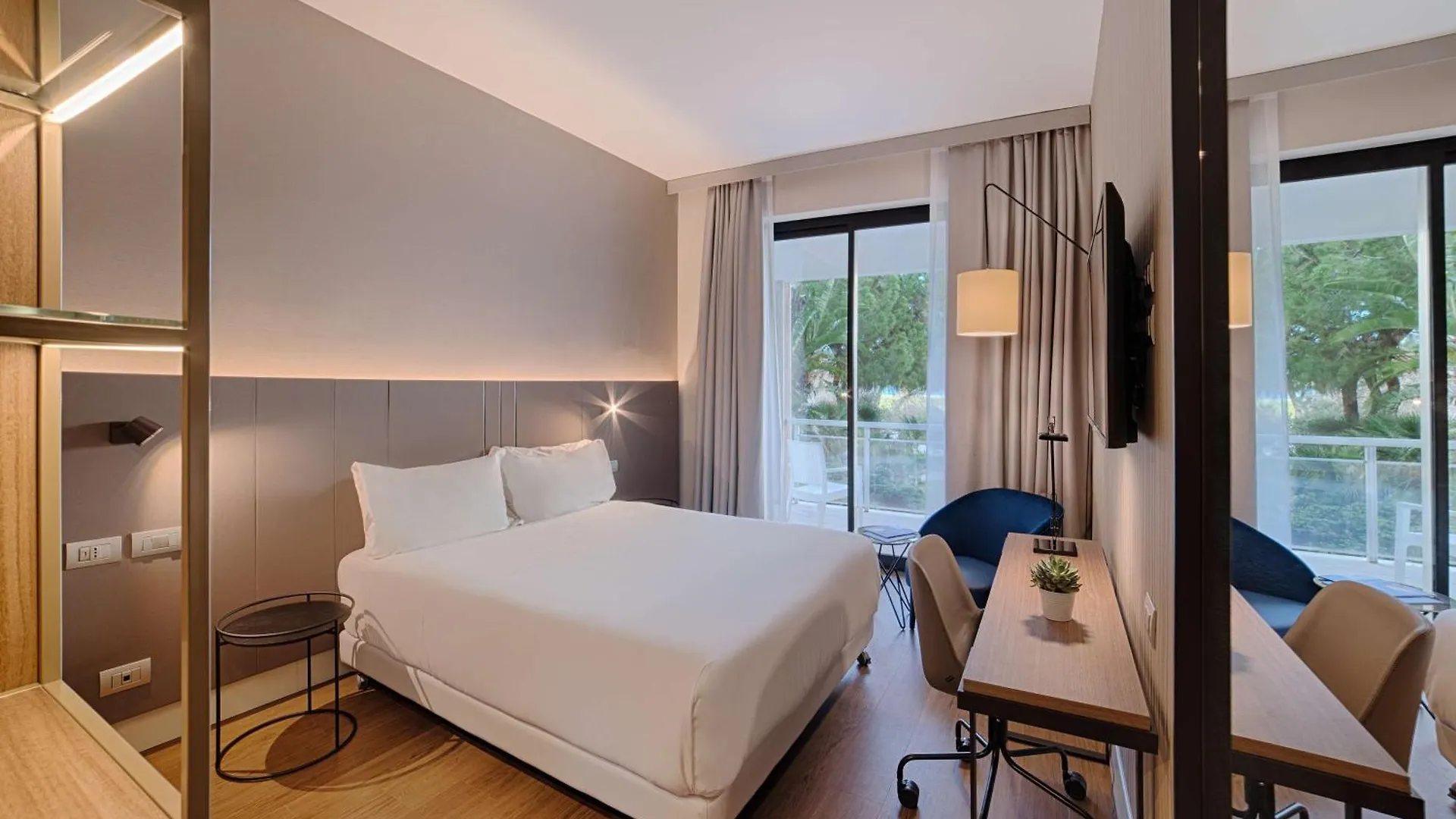 Nh Palermo Hotel