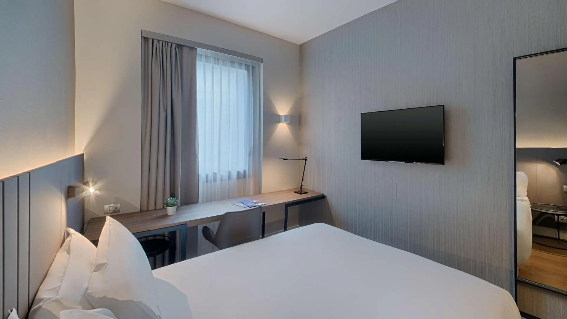 Nh Palermo Hotel