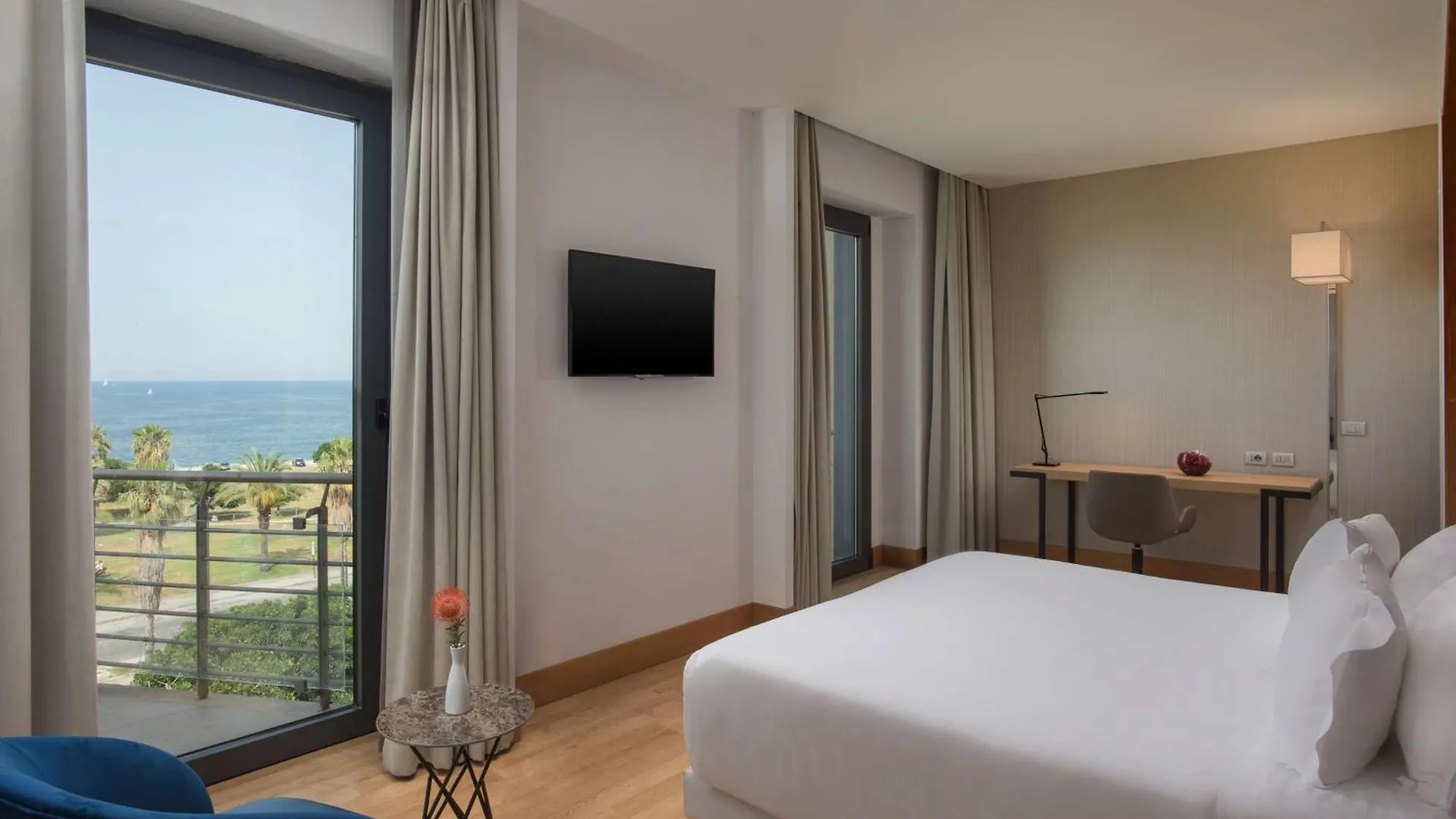 ****  Hotel NH Palermo Italia